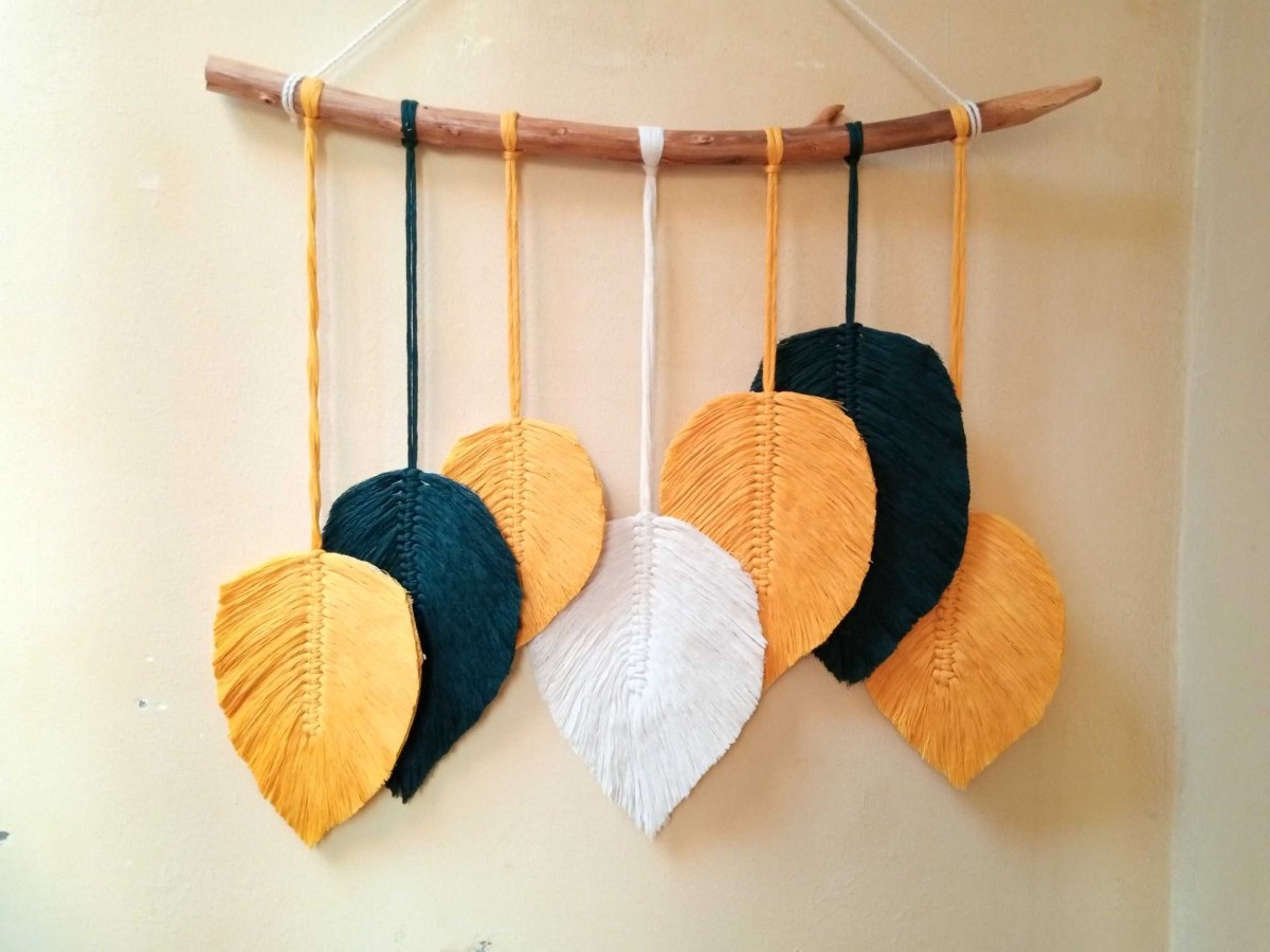 Leaf Charm Macramé Wall Hanging