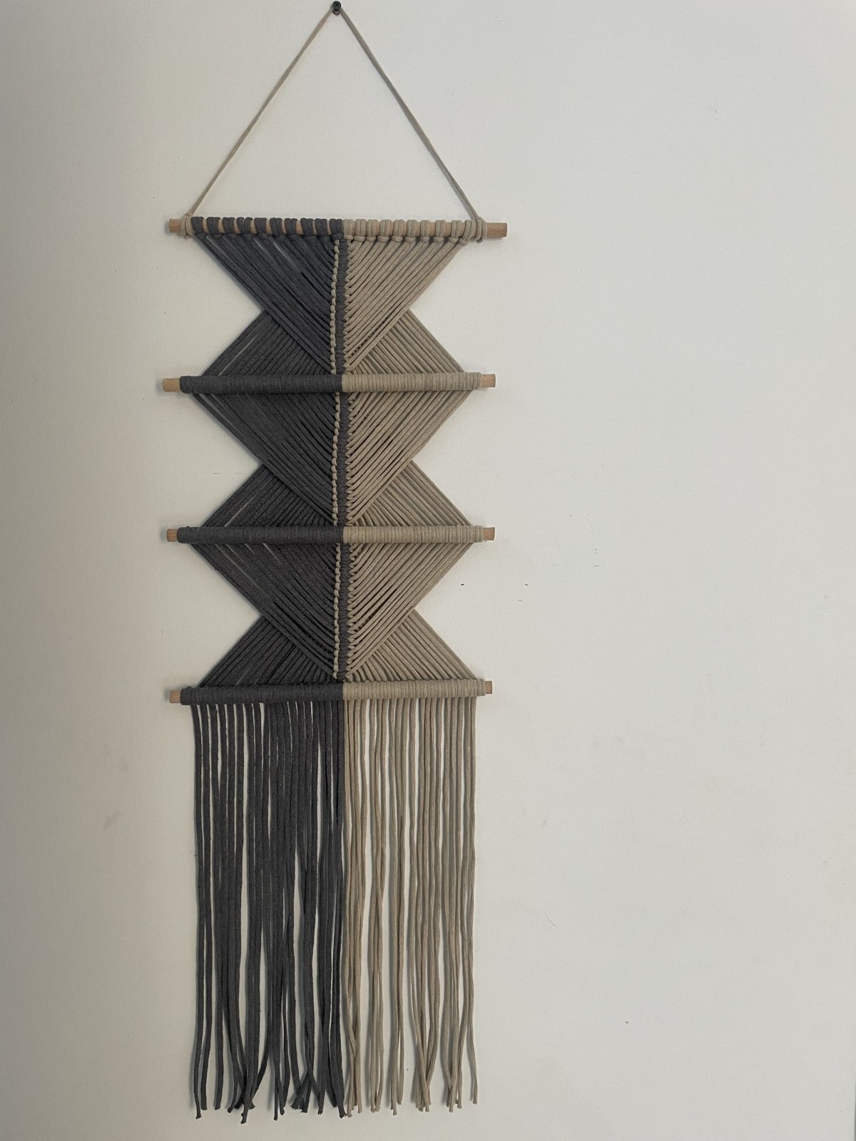 Macramé Wall Hanging – Diamond Design